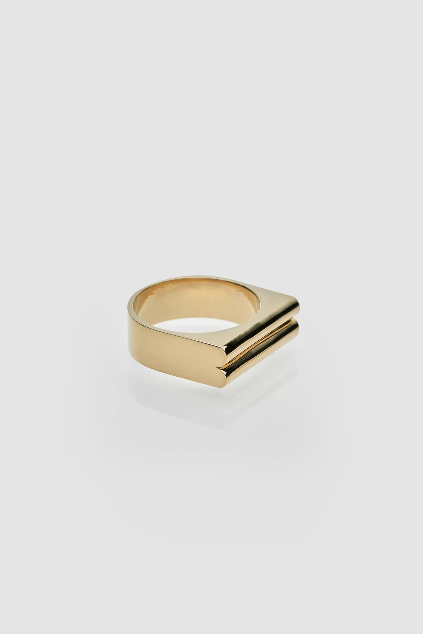 Shop Pelli Ring - Plated Accessories